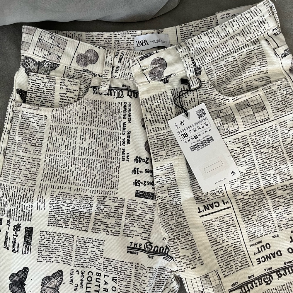 Zara newspaper jeans brand new with tags US size 6